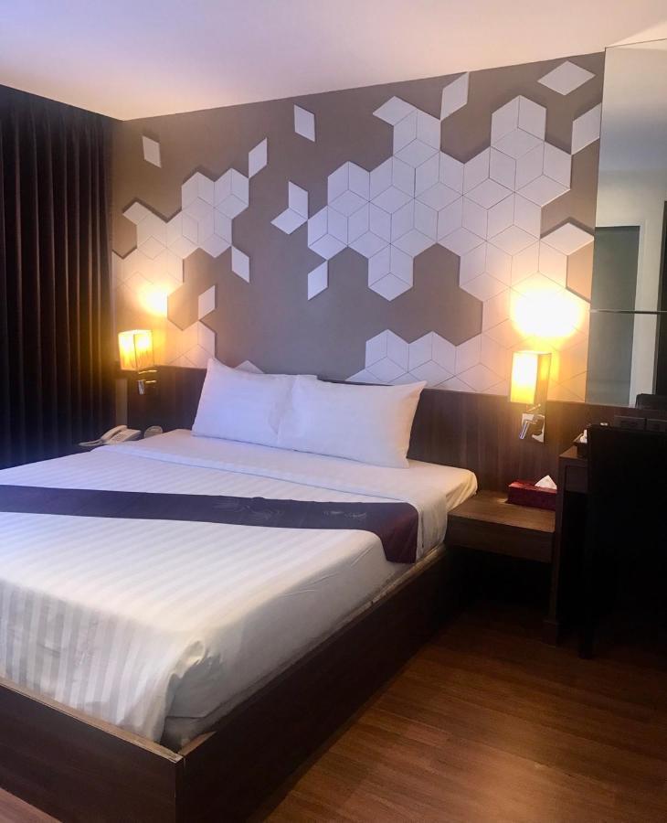 Paradiso Boutique Suites Bangkok Esterno foto
