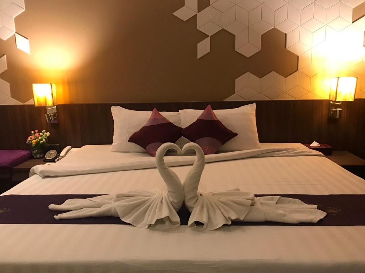 Paradiso Boutique Suites Bangkok Esterno foto