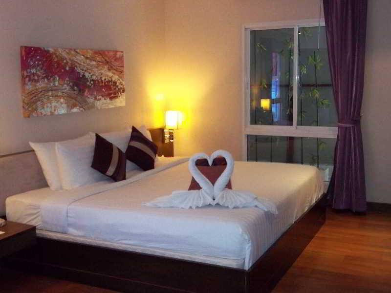 Paradiso Boutique Suites Bangkok Esterno foto